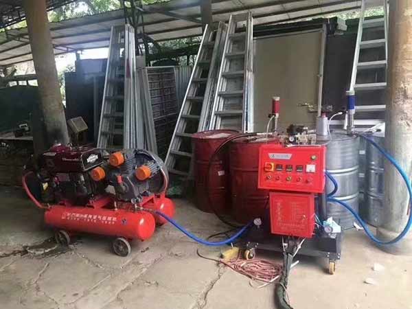 jnjx-lllrhd1l5l5bhb 小型聚氨酯噴涂機(jī)